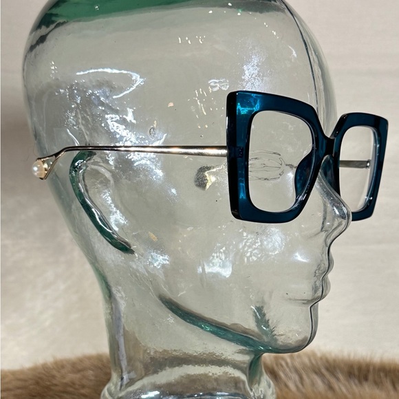 Chic Oversized Blue Square Glasses - Picture 3 of 3